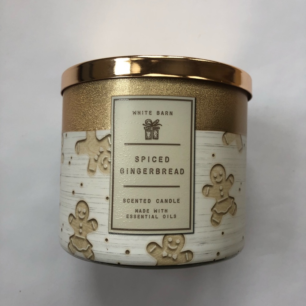 White Barn Gingerbread Candle